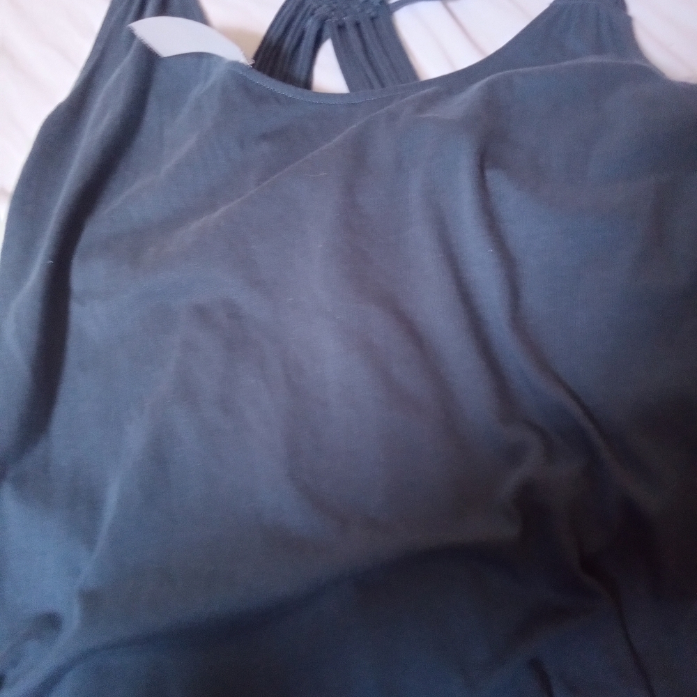 Gray tank top